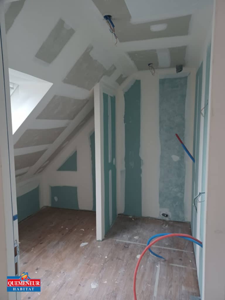 1- avant AMENAGMENT DE COMBLES GUILERS (5)