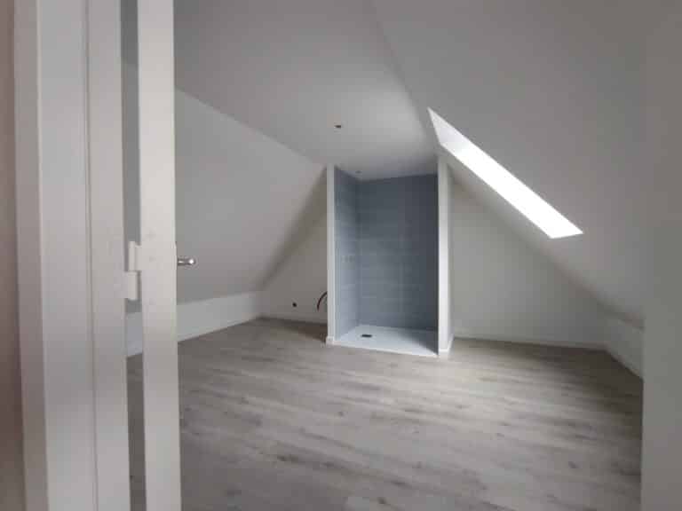 AMENAGEMENT DE COMBLES ET SALLE DE BAIN MILZAC