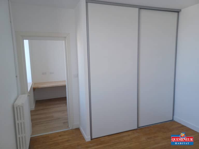REAMENAGEMENT INTERIEUR D'UN APPARTEMENT AVEC MENUISERIE INTERIEURE PLACO ET PEINTURE A BREST